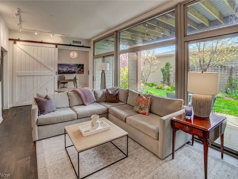 2079 Random Road, Unit 104, Cleveland, OH 44106 Photo 3