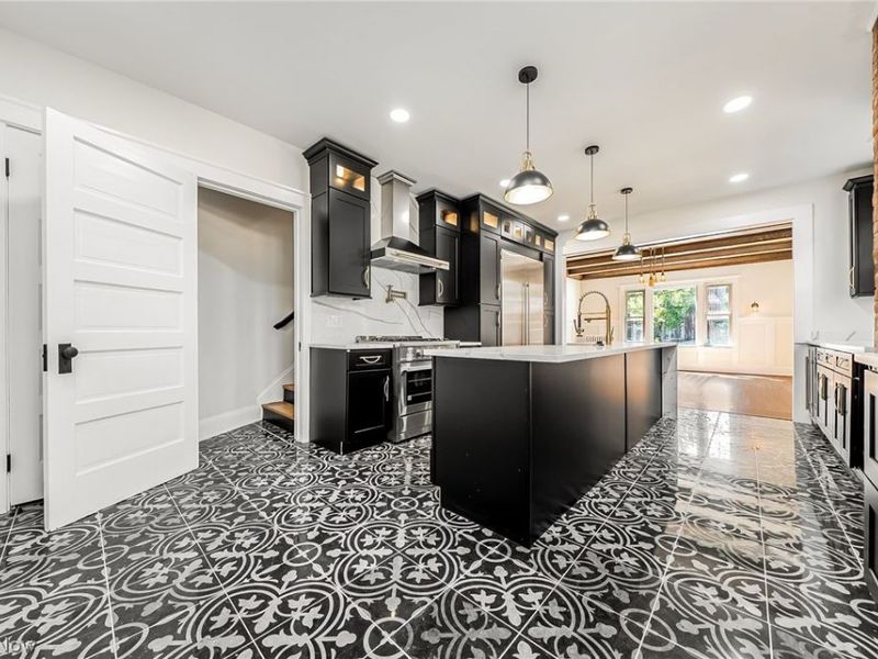 10908 Lake Avenue, Cleveland, OH 44102 Photo 11