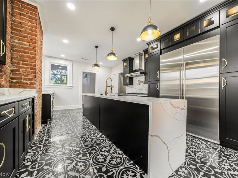 10908 Lake Avenue, Cleveland, OH 44102 Photo 12