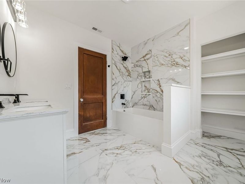 10908 Lake Avenue, Cleveland, OH 44102 Photo 24