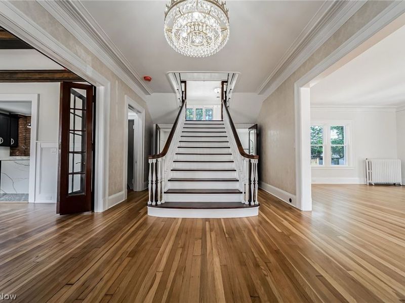 10908 Lake Avenue, Cleveland, OH 44102 Photo 3