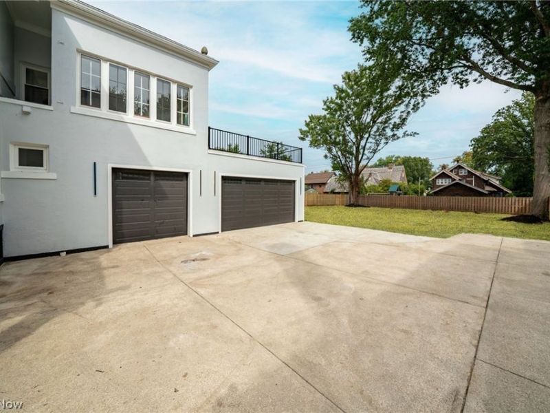 10908 Lake Avenue, Cleveland, OH 44102 Photo 41