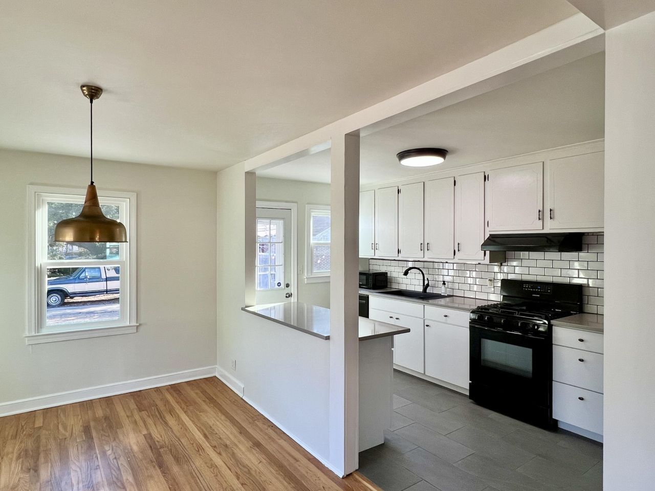 5603 Flanders Avenue Photo 13