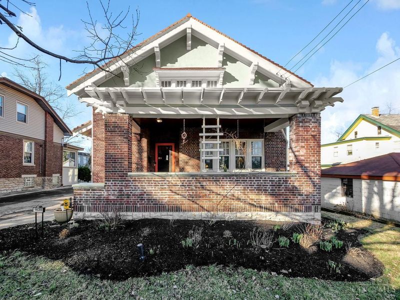 1620 Linden Drive, Cincinnati, OH 45224 Photo 2