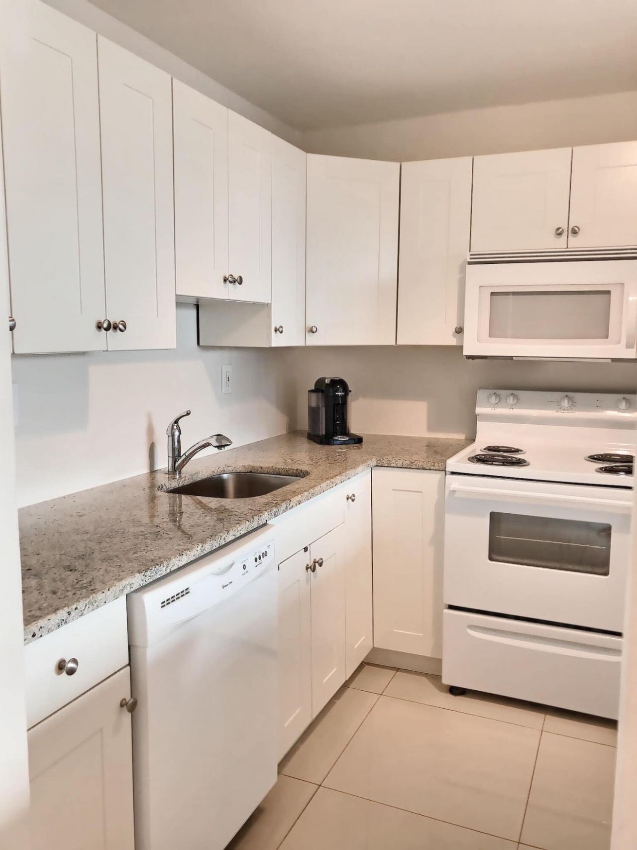 1830 Embassy Drive, Unit 403, West Palm Beach, FL 33401 Photo