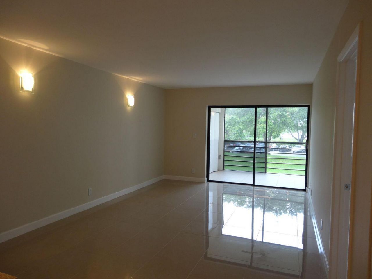 9235 SW 8th Street, Unit 210, Boca Raton, FL 33428 Photo