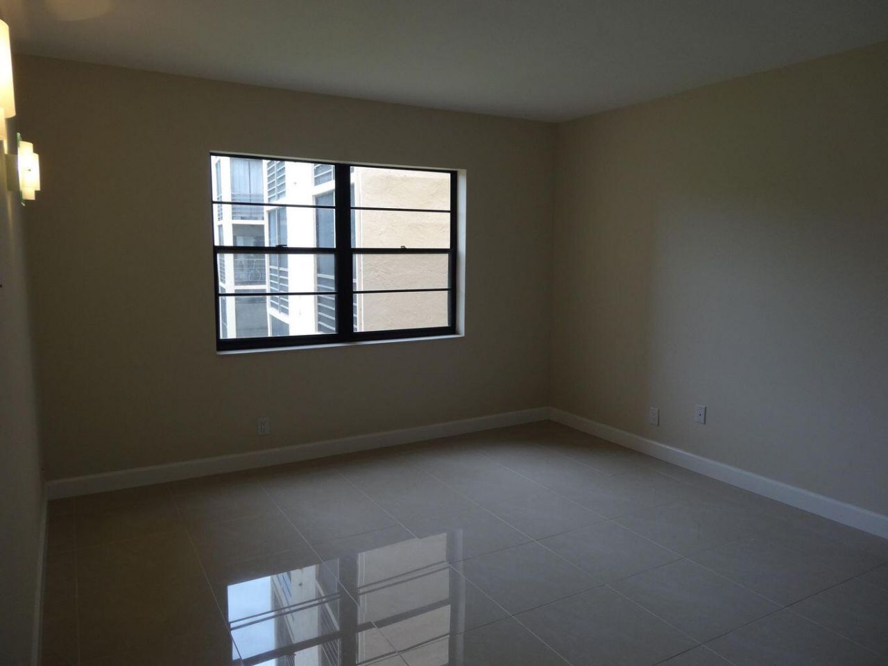 9235 SW 8th Street, Unit 210, Boca Raton, FL 33428 Photo