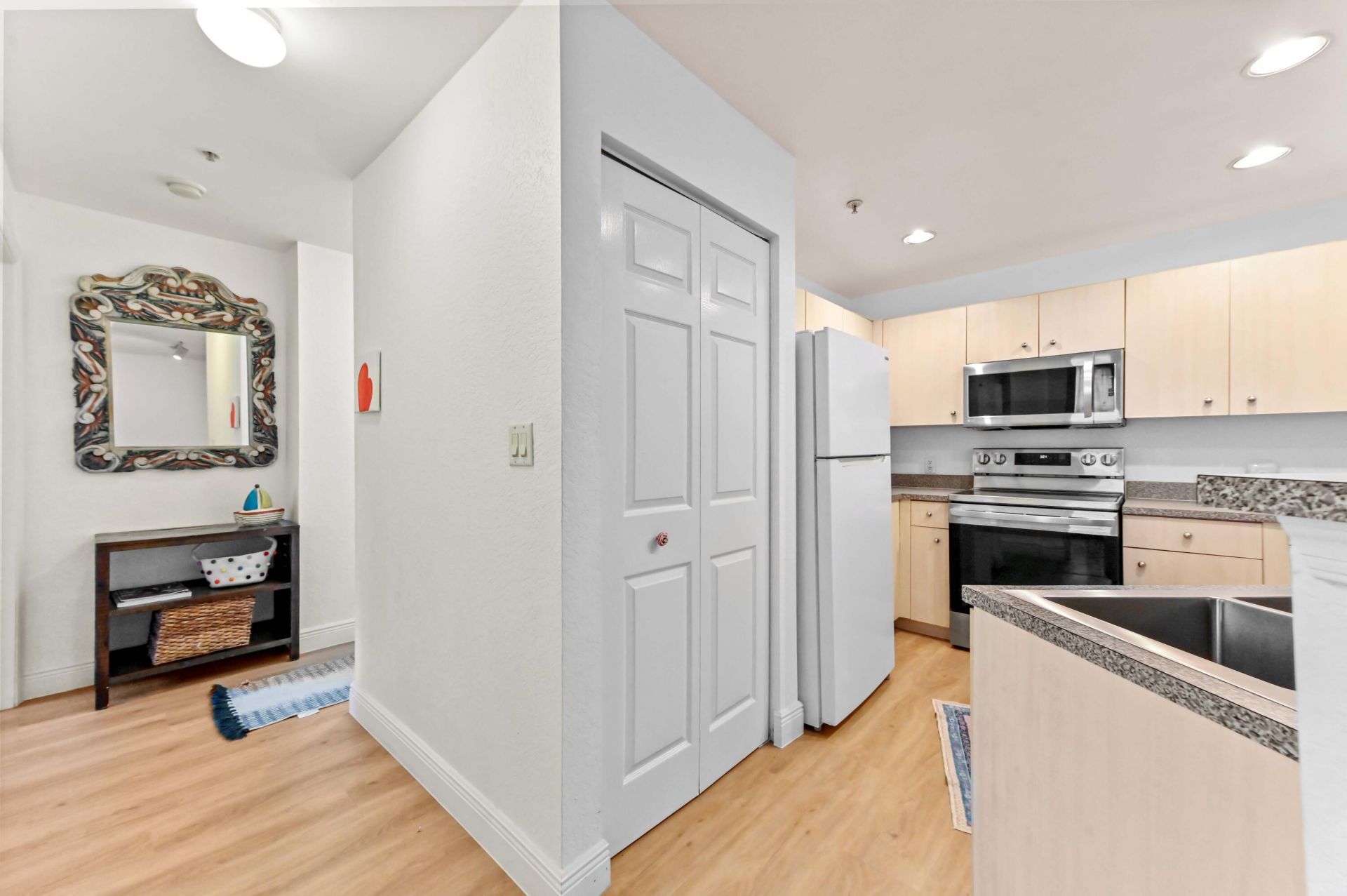 1803 N Flagler Drive, Unit 204, West Palm Beach, FL 33407 Photo