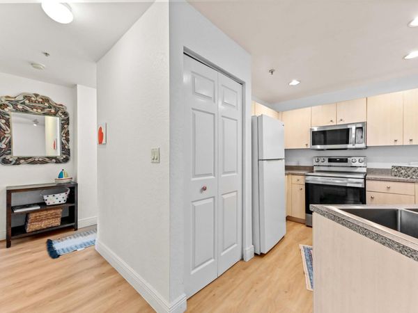 1803 N Flagler Drive, Unit 204, West Palm Beach, FL 33407