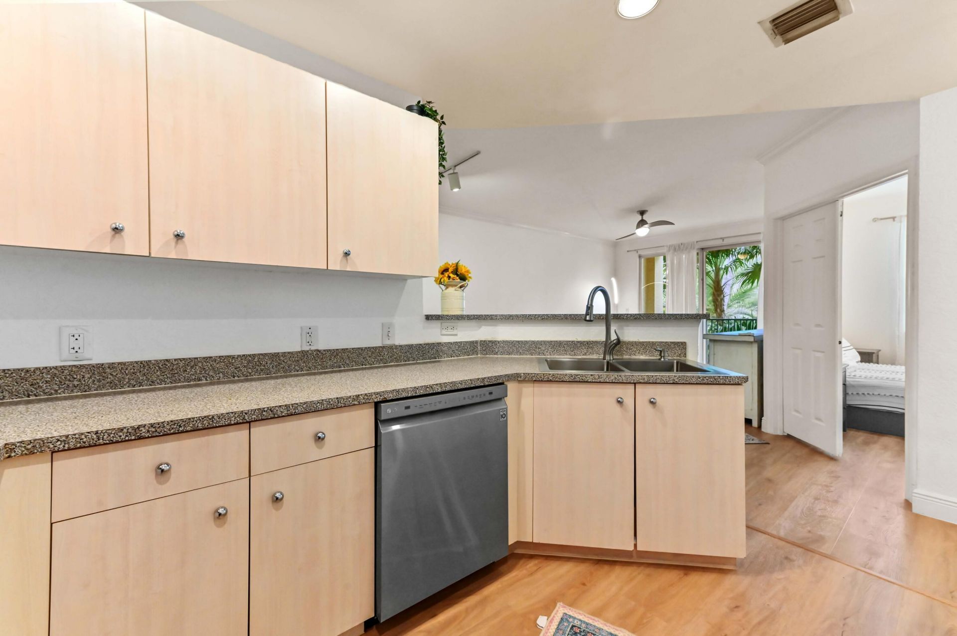 1803 N Flagler Drive, Unit 204, West Palm Beach, FL 33407 Photo