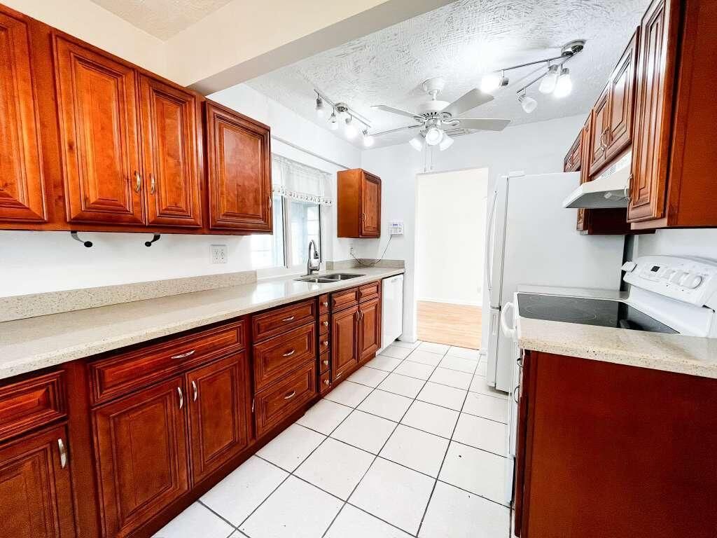 905 SW 3rd Avenue, Boynton Beach, FL 33426 Photo