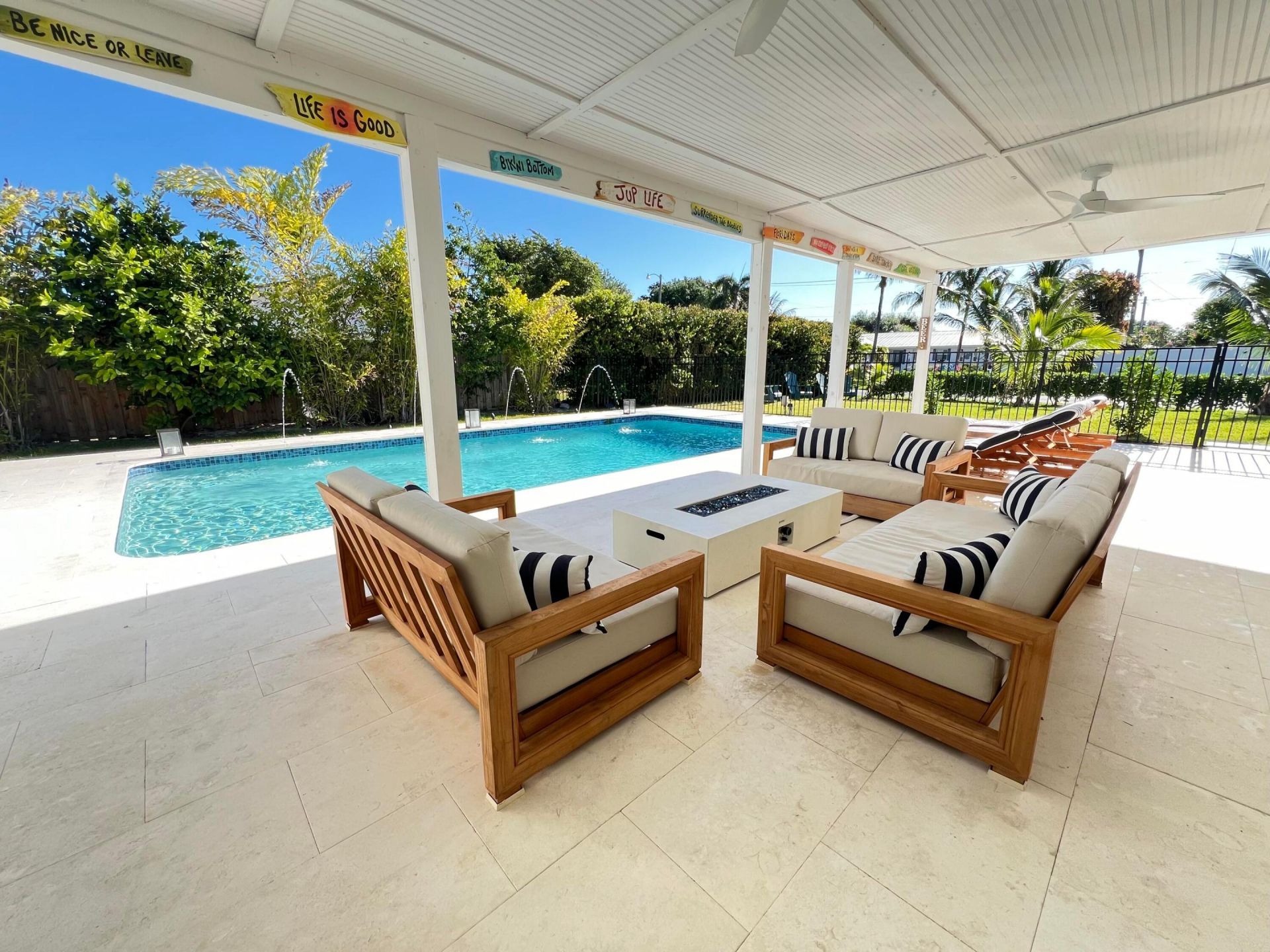 9 W Riverside Drive, Jupiter, FL 33469 Photo