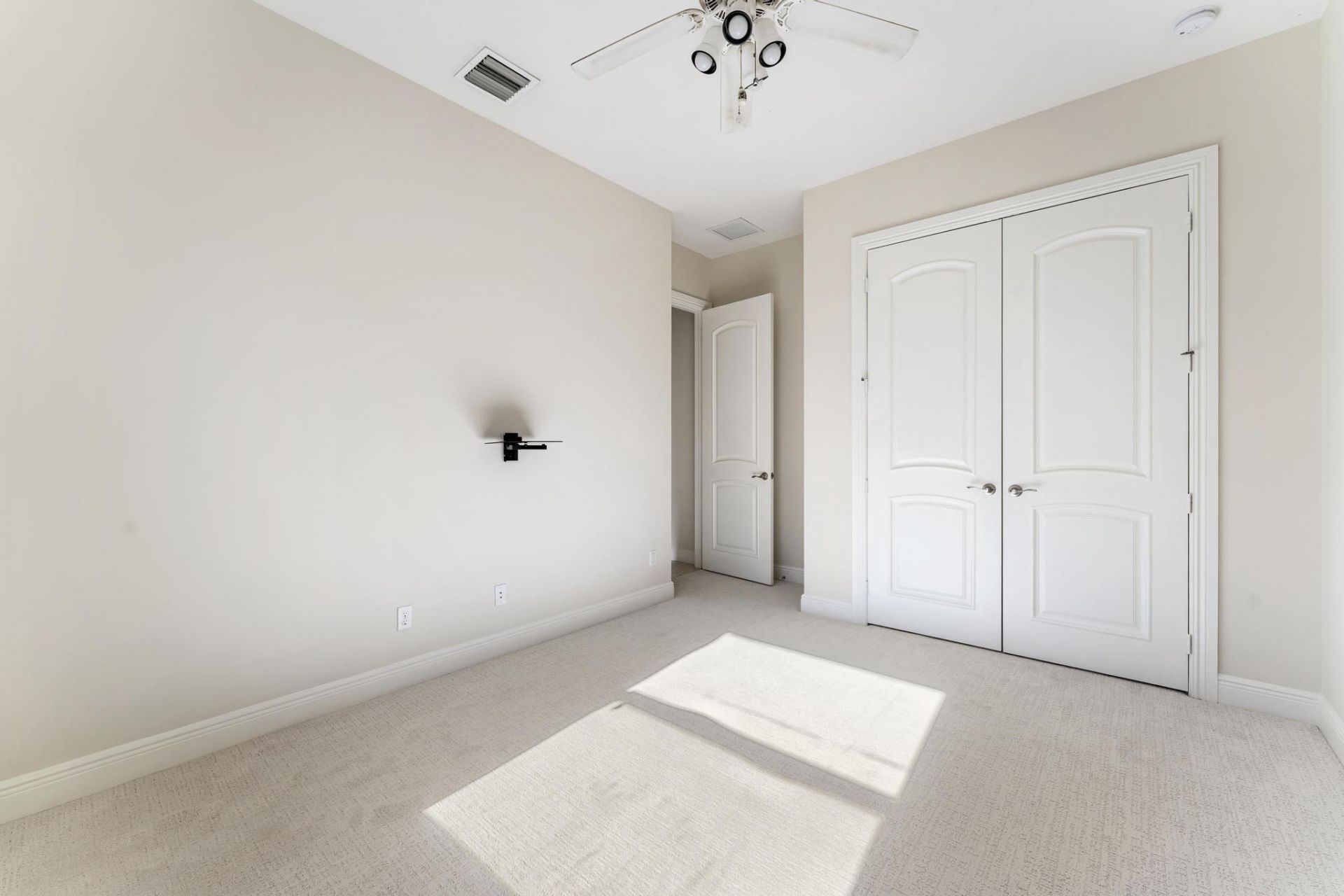 241 SE Fascino Circle, Port Saint Lucie, FL 34984 Photo