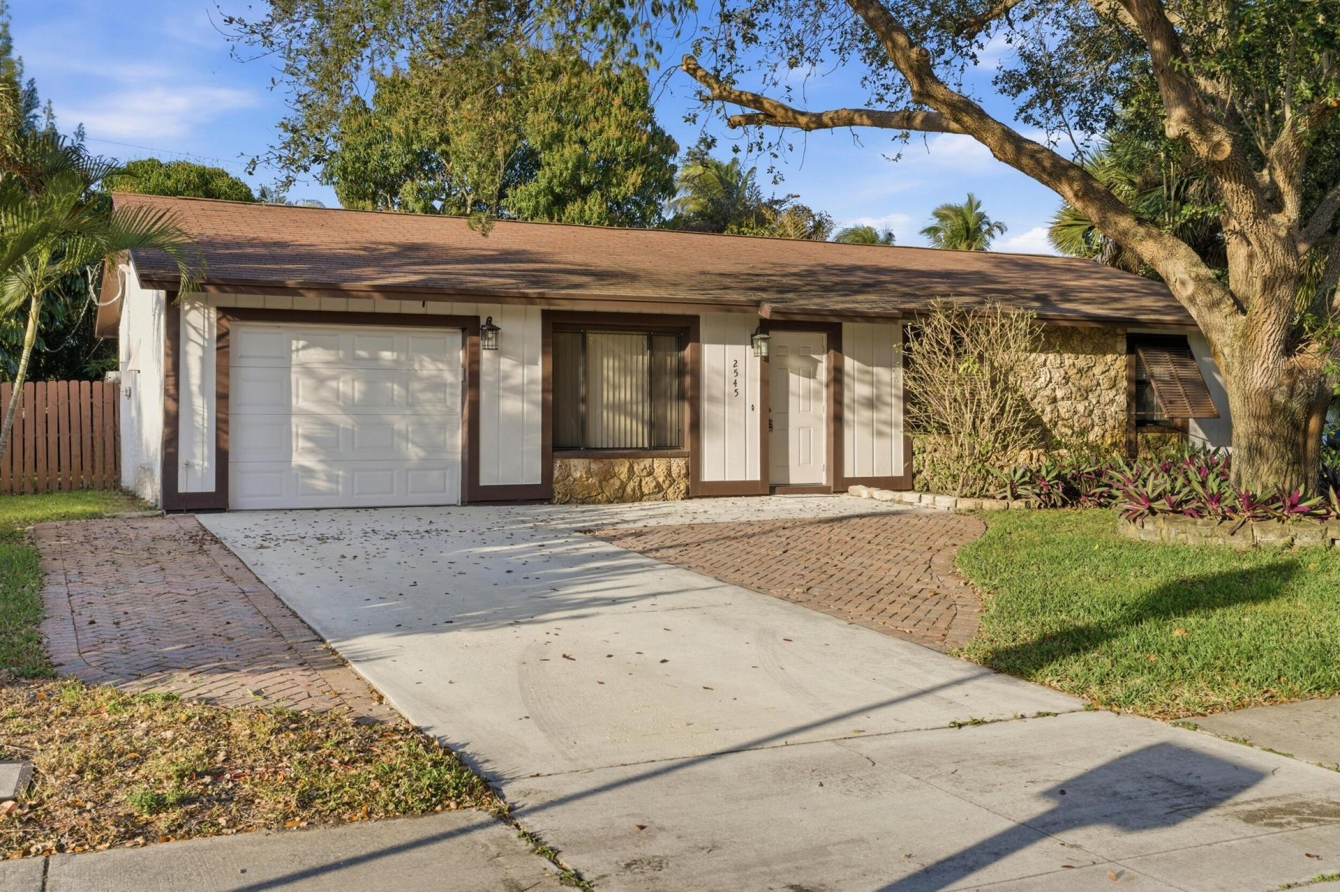 2545 Conroy Drive, North Palm Beach, FL 33403 Photo