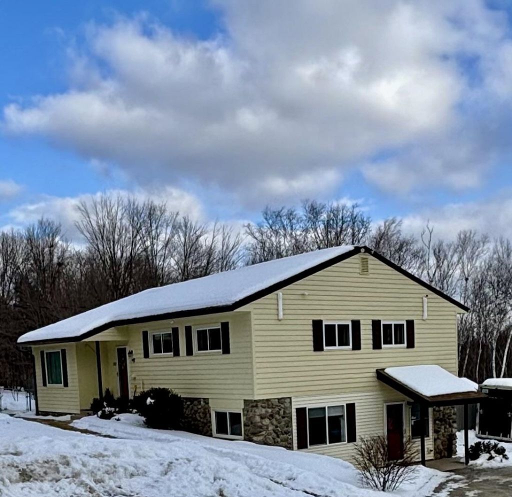 322 French Road, Henniker, NH 03242 Main Photo