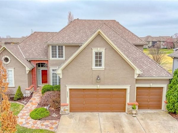 19605 W 99th Street, Lenexa, KS 66220