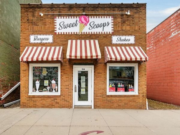124 S Fillmore Street, Osceola, IA 50213