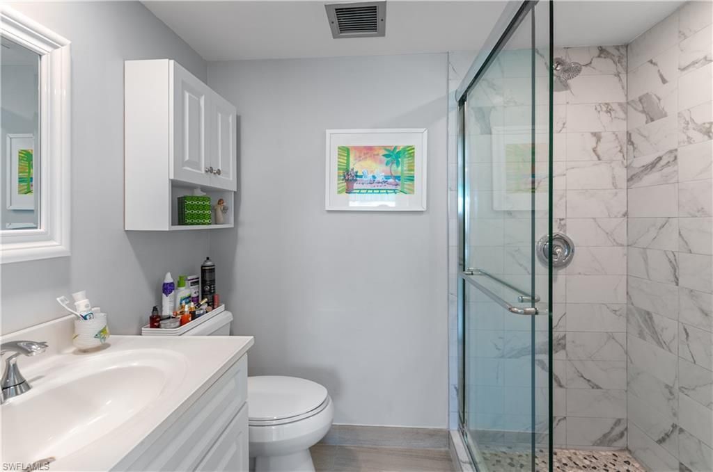 13 High Point Cir N, Unit 203, Naples, FL 34103 Photo