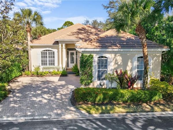 3660 Olde Cottage LN , BONITA SPRINGS, FL 34134
