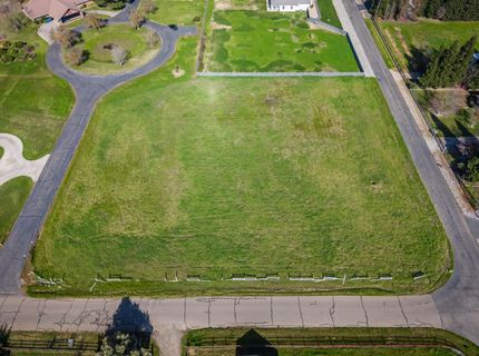 10685 Halfway Rd, Elk Grove, CA 95624 Photo