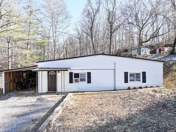 329 Hillcrest Street, Rogersville, TN 37857