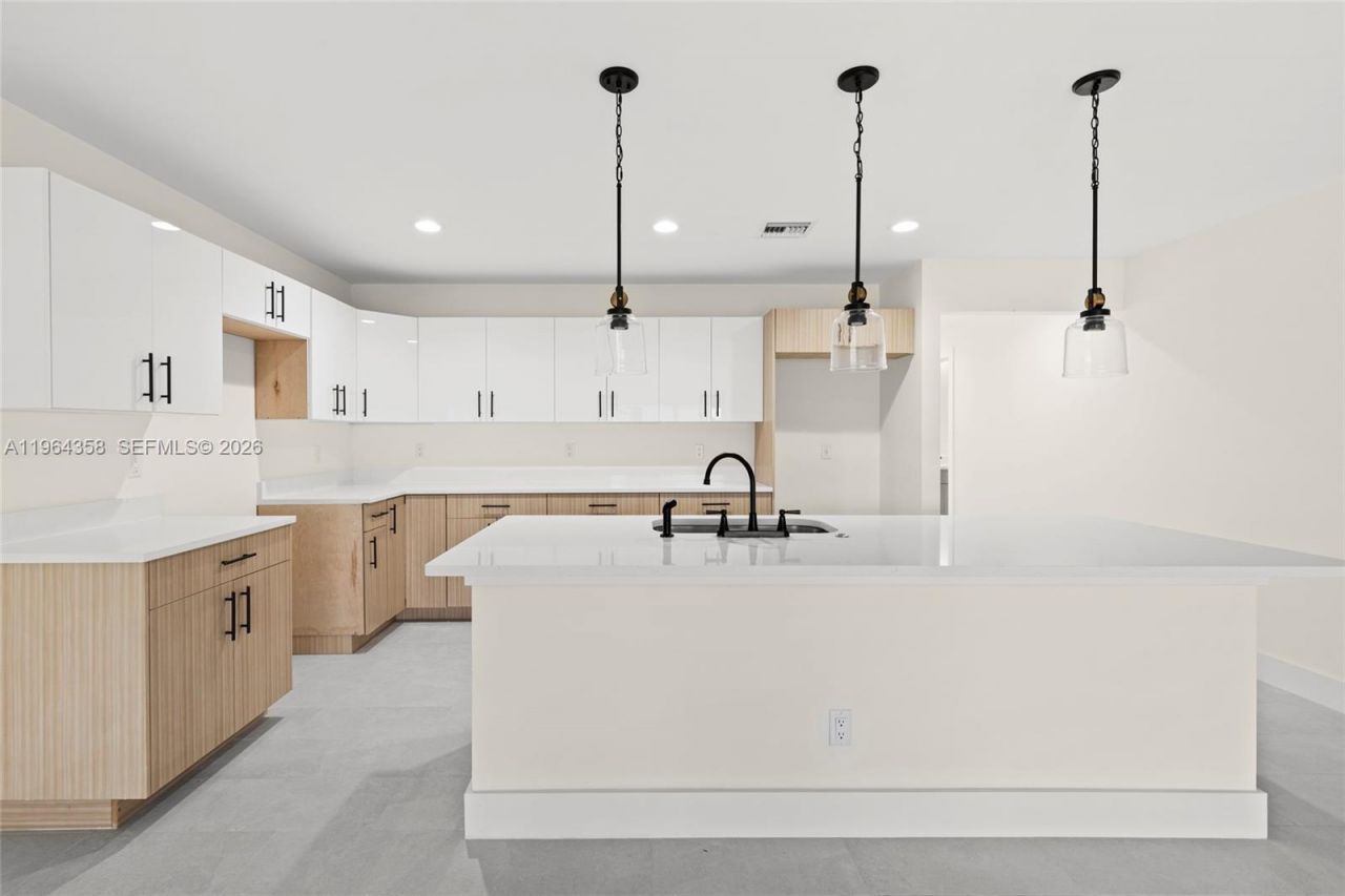 560 SW Carter Ave, Port Saint Lucie, FL 34983 Photo