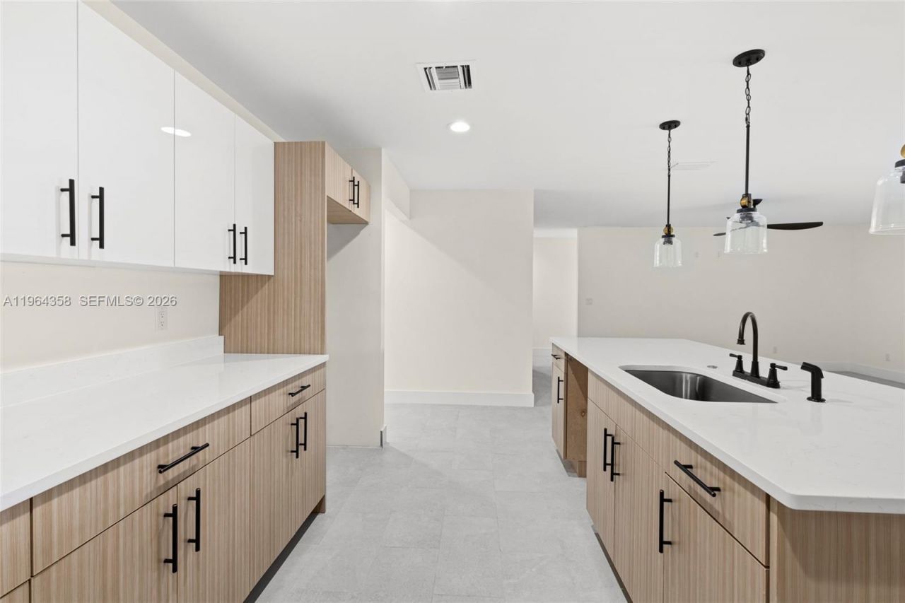 560 SW Carter Ave, Port Saint Lucie, FL 34983 Photo