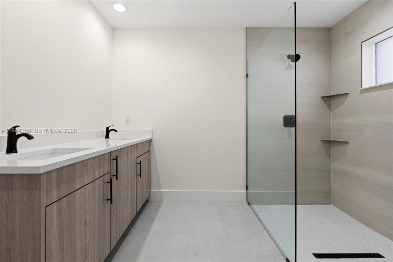 560 SW Carter Ave, Port Saint Lucie, FL 34983 Photo