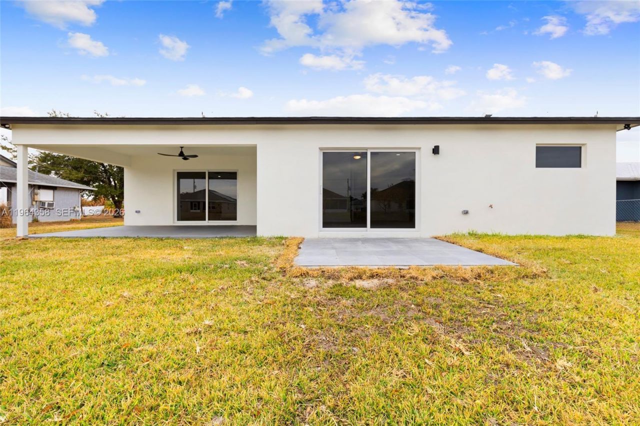 560 SW Carter Ave, Port Saint Lucie, FL 34983 Photo