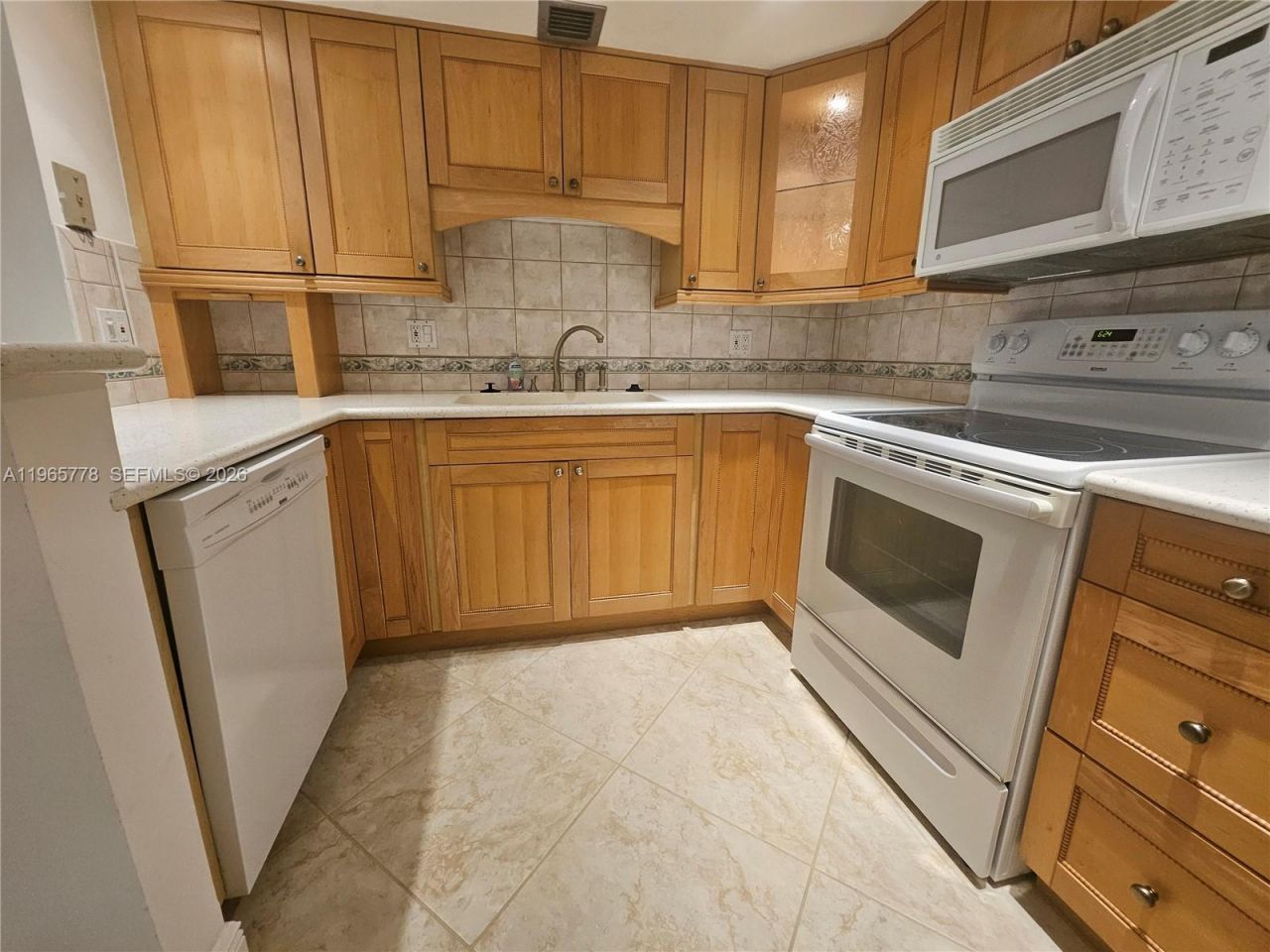 1101 River Reach Dr, Unit 418, Fort Lauderdale, FL 33315 Photo