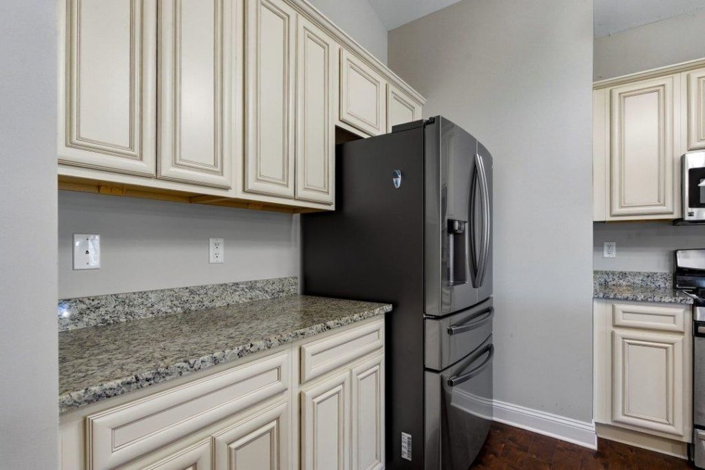 600 Elmwood Circle  Photo 15