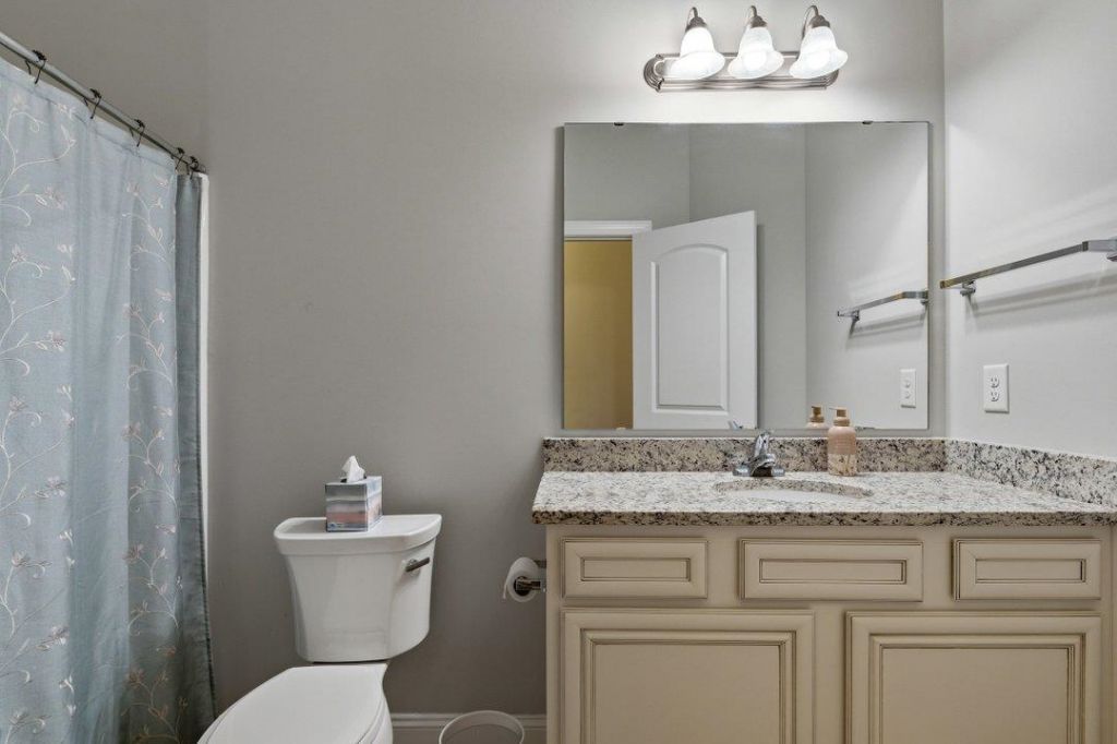 600 Elmwood Circle  Photo 22