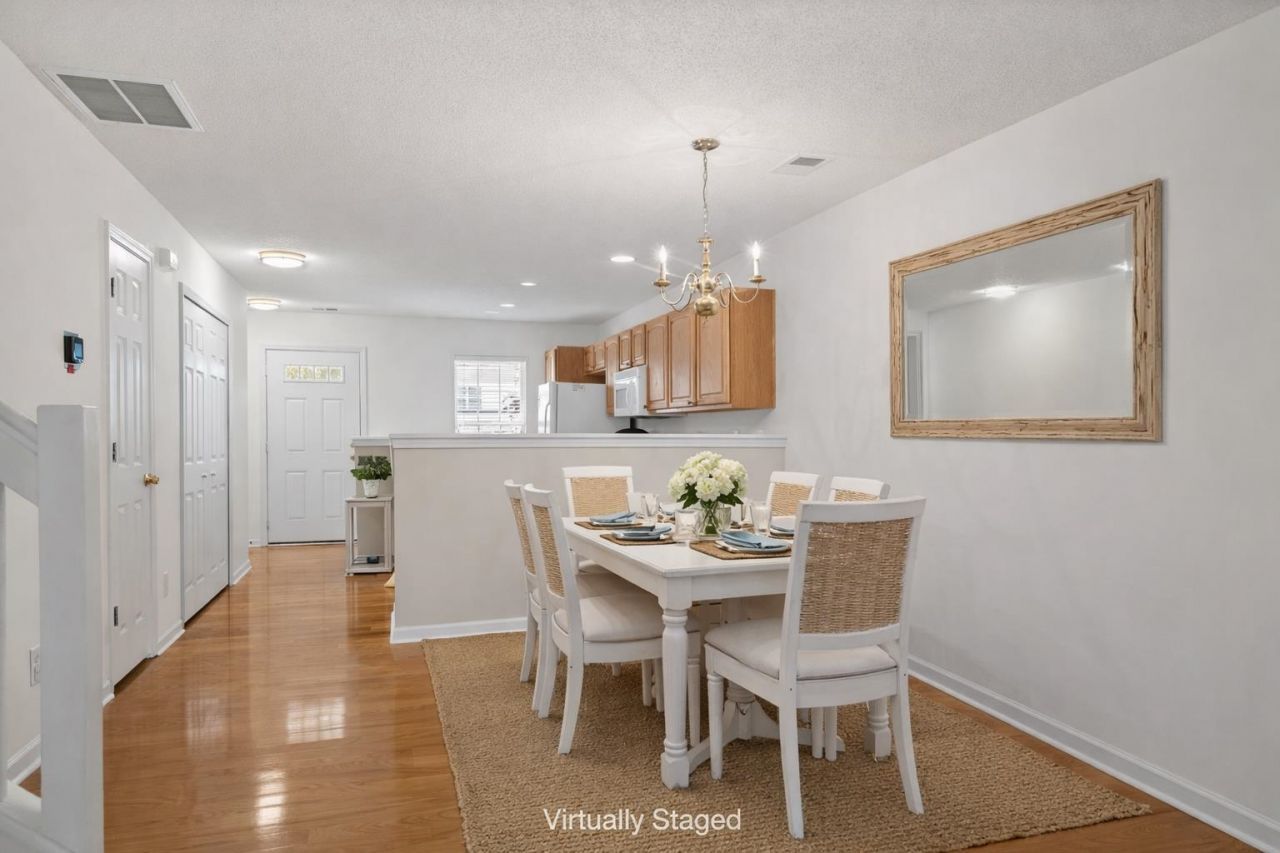 956 Williston Loop Photo 7