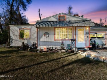 4665 TIMUQUANA Road, Jacksonville, FL 32210