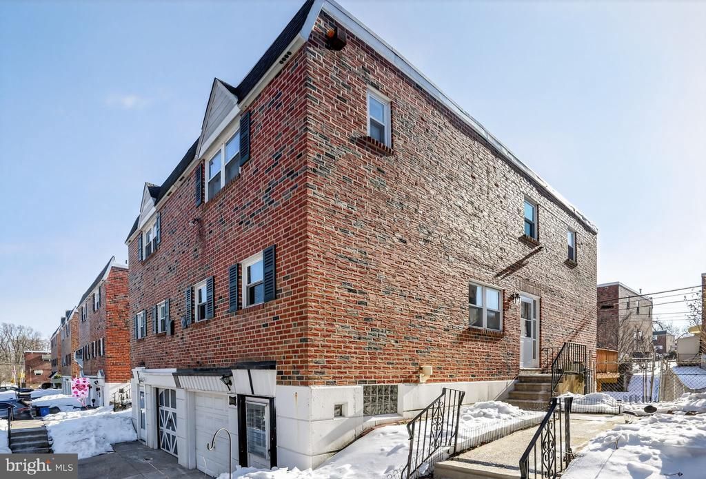 816 Susquehanna Road, Philadelphia, PA 19111 Main Photo