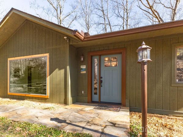 11 Poplar Drive, Mills River, NC 28759