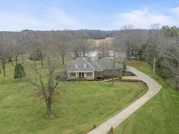 18670 HWY 196 HWY, Eads, TN 38028