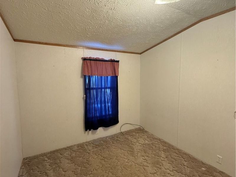 520 Greene Street, Newport, OH 45768 Photo 12