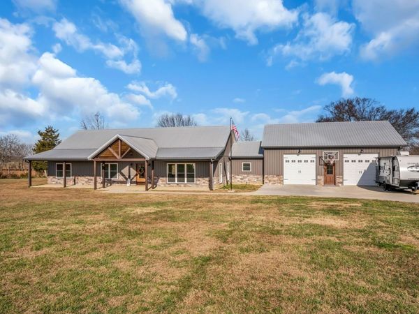 1547 Manley Loop, Dickson, TN 37055