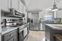 6043 East West Way photo 4