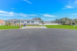 6043 East West Way photo 4