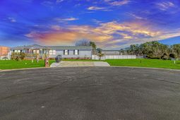 6043 East West Way photo 4