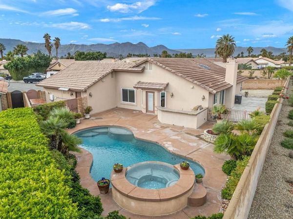 44030 Mariposa Court, La Quinta, CA 92253