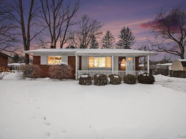 21931 Brandon Street, Farmington Hills, MI 48336