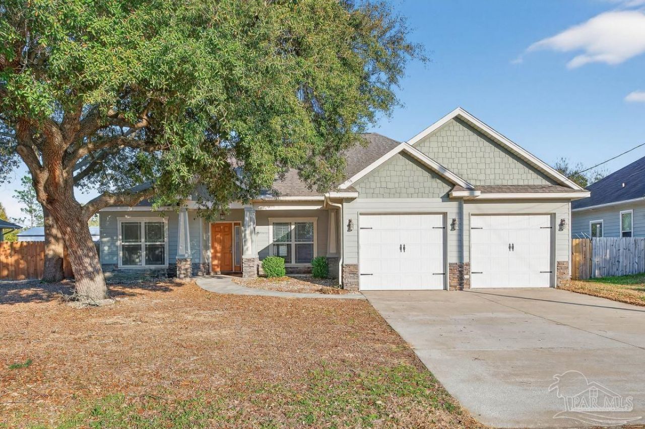 7602 Blackjack Cir, Navarre, FL 32566 Main Photo