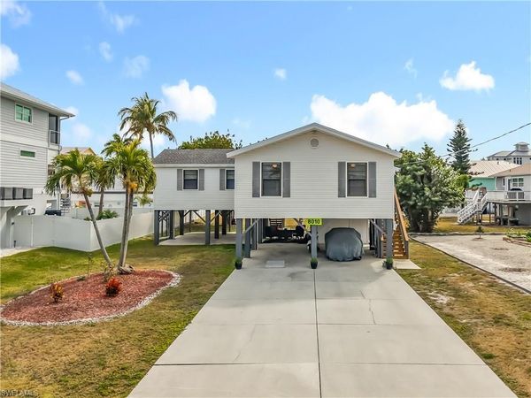 8010 Buccaneer DR, FORT MYERS BEACH, FL 33931