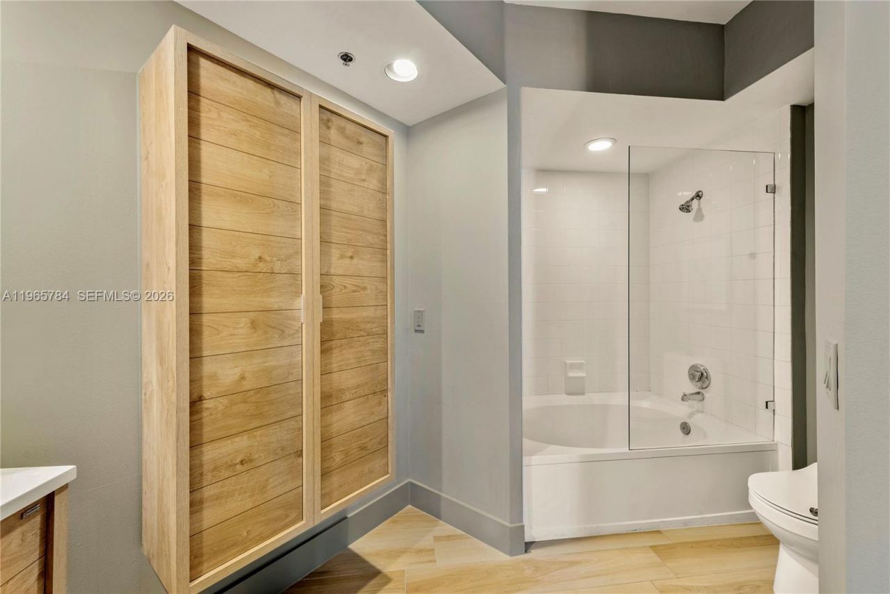 3145 NE 184th St, Unit 5305, Aventura, FL 33160 Photo