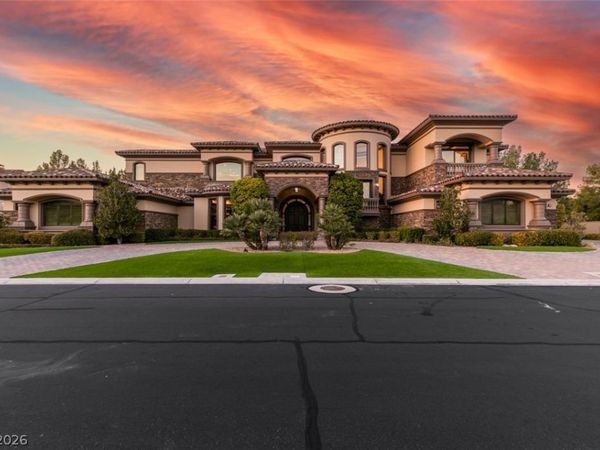 11 Quintessa Circle, Las Vegas, NV 89141