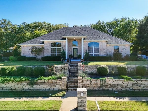 1910 Maplewood Drive, Weatherford, TX 76087