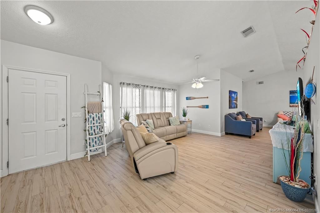 2111 SE Cayuga Court, Port Saint Lucie, FL 34952 Photo